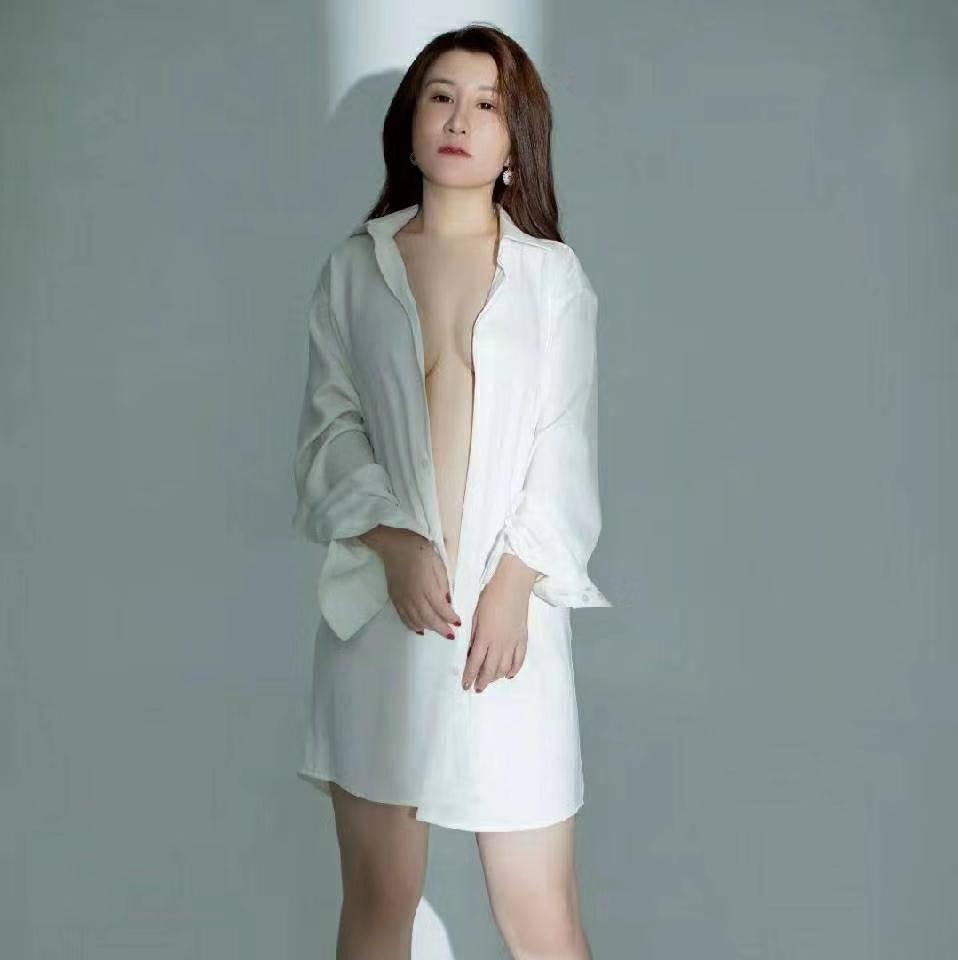 推荐一位城阳的性感风sao女